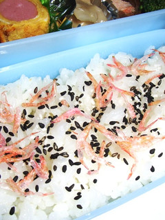 お弁当に♪簡単美味しいごま塩☆桜エビご飯-レシピのメイン写真