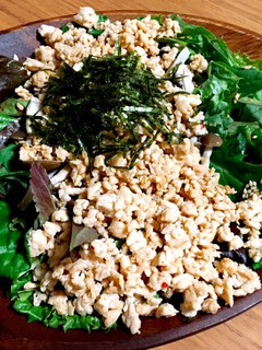海苔そぼろサラダ-レシピのメイン写真