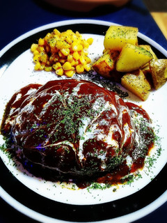簡単!デミグラス缶で!煮込みハンバーグ-レシピのメイン写真