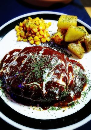 簡単！デミグラス缶で！煮込みハンバーグ-レシピのメイン写真