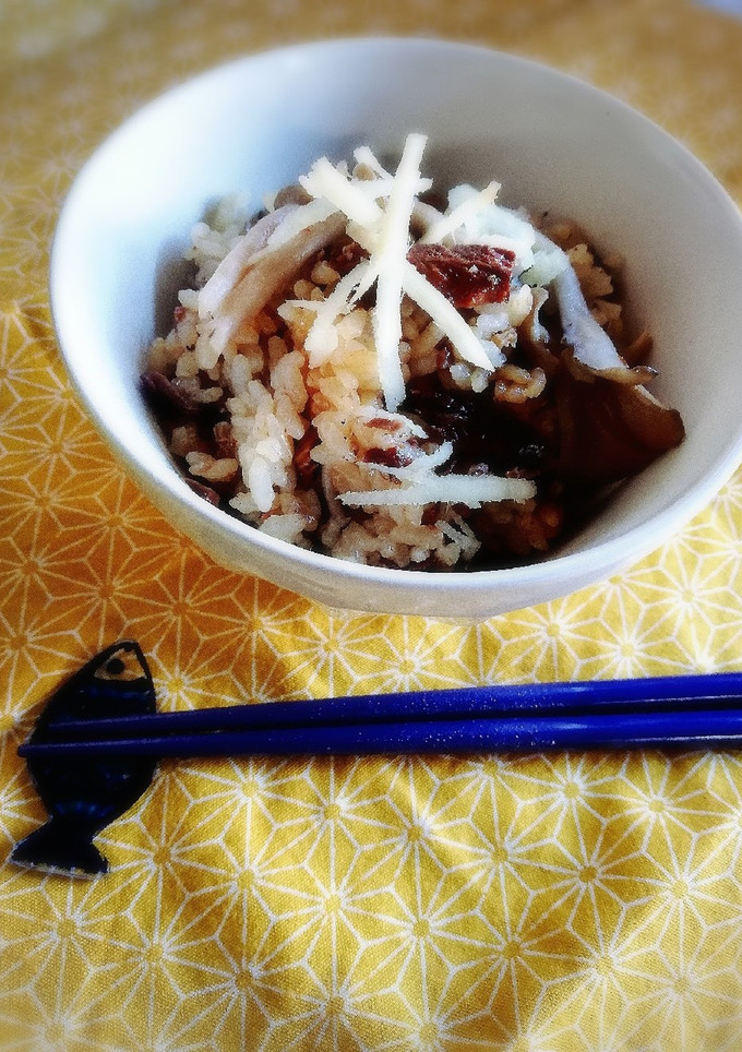 サンマ缶とキノコで簡単炊き込み御飯-レシピのメイン写真