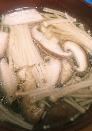 キノコのコンソメスープ-レシピのメイン写真
