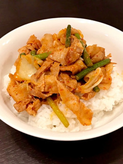 豚キムチ丼-レシピのメイン写真