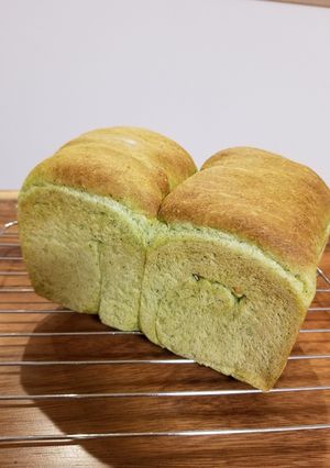 野菜パン◎小松菜とさつまいもの食パン-レシピのメイン写真