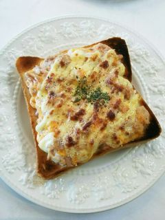 ツナ缶&チーズマヨネーズ トースト-レシピのメイン写真
