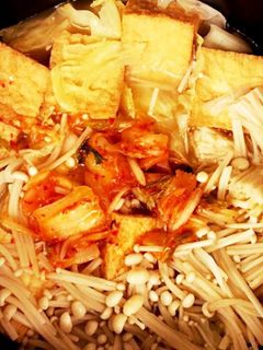 野菜いっぱい!簡単☆厚揚げ キムチ鍋風-レシピのメイン写真