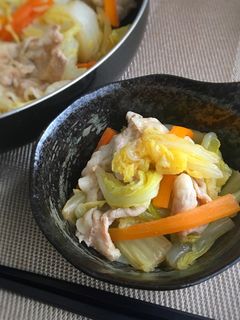 お手軽ヘルシー♪豚肉と白菜の酒蒸し-レシピのメイン写真