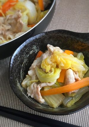 お手軽ヘルシー♪豚肉と白菜の酒蒸し-レシピのメイン写真