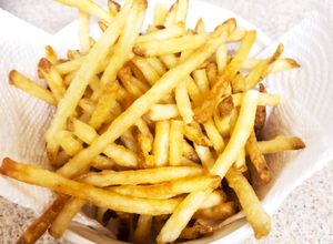 オーブンで揚げない♡冷凍ポテトフライ-レシピのメイン写真