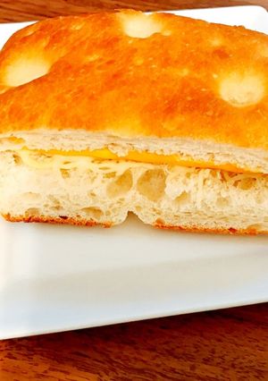 チーズベーコンサンドフォカッチャ-レシピのメイン写真