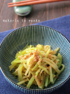 レンジ1分!ブロッコリー茎中華風胡麻和え-レシピのメイン写真