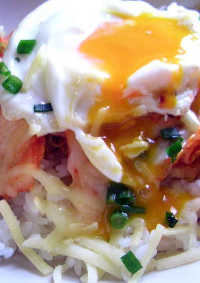 簡単♪早い！キムチーズ目玉焼きのっけ丼-レシピのメイン写真