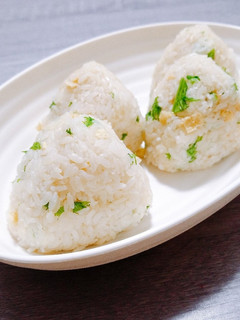 めんつゆで★わさび菜のおにぎり-レシピのメイン写真