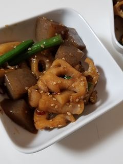 レンコンこんにゃくいんげんの甘辛炒め-レシピのメイン写真