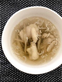 簡単!栄養満点◎鶏肉とごぼうのお吸い物-レシピのメイン写真