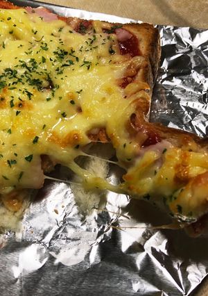 夜飯テロ！残り物で簡単ピザトースト-レシピのメイン写真