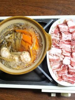 イベリコ豚しゃぶゴボウ鍋-レシピのメイン写真