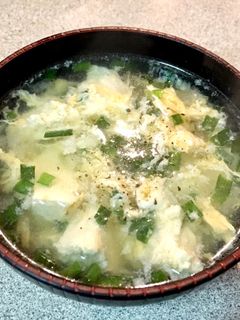 玉ねぎとニラ、木綿豆腐の中華卵スープ-レシピのメイン写真