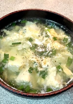 玉ねぎとニラ、木綿豆腐の中華卵スープ-レシピのメイン写真