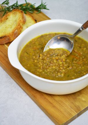 イタリアの定番 レンズ豆のスープ-レシピのメイン写真