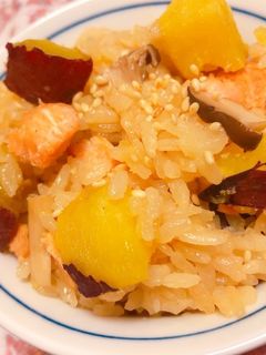 さつまいもと鮭の簡単炊き込みご飯(3合)-レシピのメイン写真