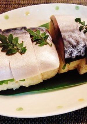 ラップで簡単市販のしめ鯖ｄｅ鯖の棒寿司♪-レシピのメイン写真