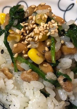 納豆とかき菜の胡麻和えのまぜご飯-レシピのメイン写真