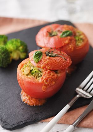 クスクスとトマトのファルシ バジル風味-レシピのメイン写真