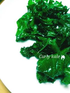 栄養満点ケールのオリーブオイル炒め-レシピのメイン写真