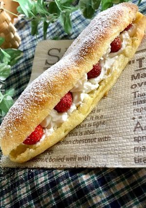 クリームチーズ＆イチゴのエクレア-レシピのメイン写真