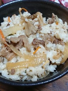 旨味たっぷり✨牛五目炊き込みご飯-レシピのメイン写真