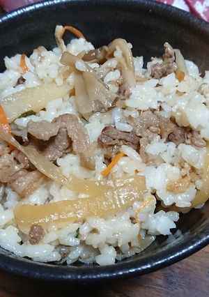 旨味たっぷり✨牛五目炊き込みご飯-レシピのメイン写真