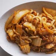 รูปของ 食べるラー油で簡単焼きうどん