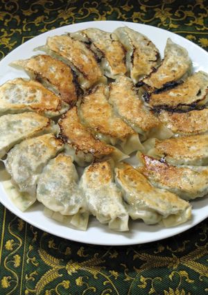 餃子★豚肉エビ白菜ニラ椎茸長ネギキムチ-レシピのメイン写真
