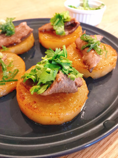 大根に牛カルビをのせて♪-レシピのメイン写真