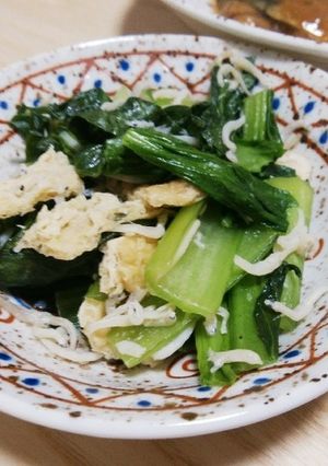 小松菜としらすの炒め物-レシピのメイン写真