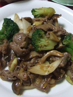 牛肉とブロッコリーのオイスターソース炒め-レシピのメイン写真