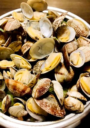 食材4つで風邪撃退!地中海のアサリ鍋-レシピのメイン写真