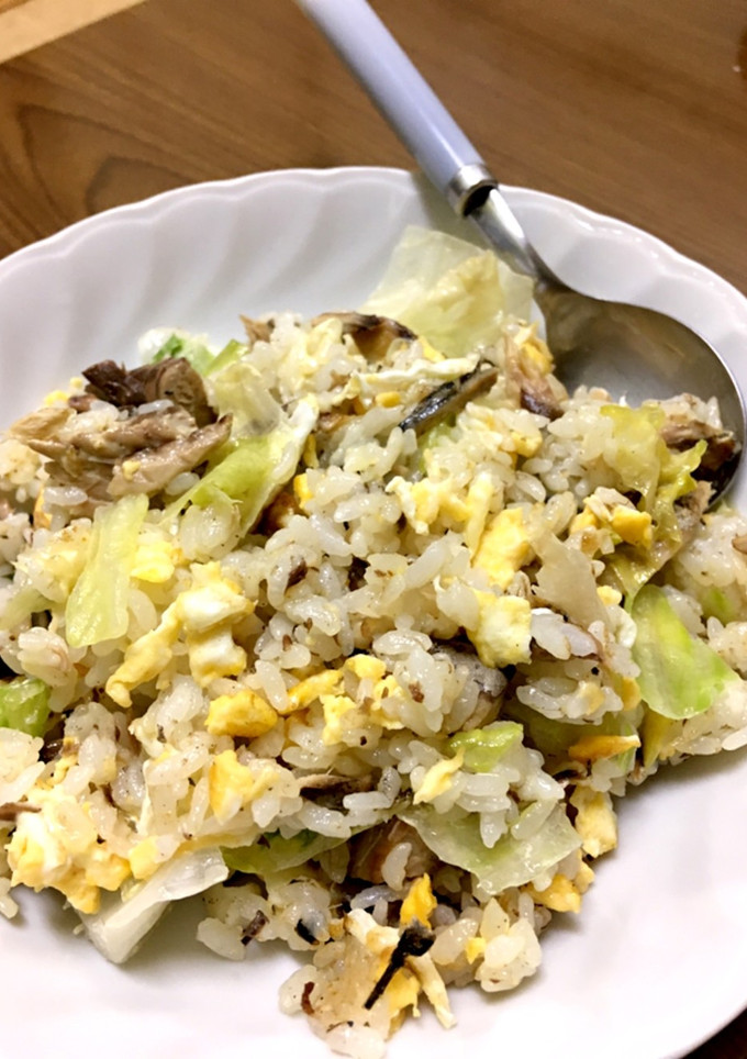 男飯！サバ缶とレタスの炒飯-レシピのメイン写真