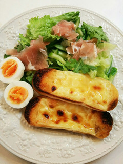 とろけるチーズのせハニートースト-レシピのメイン写真