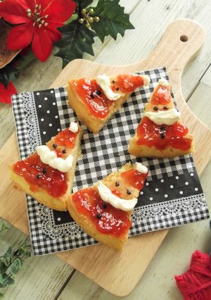 クリスマスに♪三角サンタケーキ-レシピのメイン写真