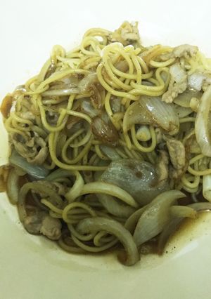 手作り焼肉のタレで焼きそば-レシピのメイン写真