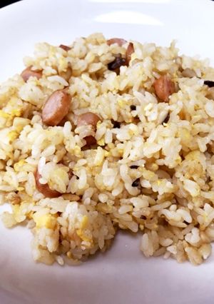 しめじとウィンナーのチャーハン-レシピのメイン写真