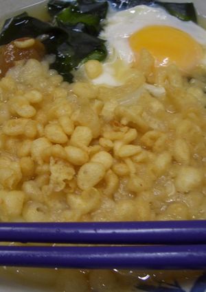 カンタン♪梅わかめのあったかおうどん-レシピのメイン写真