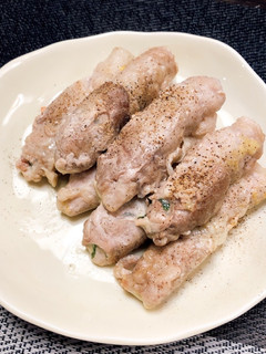 安い肉もジューシー!豚肉大葉チーズ巻き-レシピのメイン写真