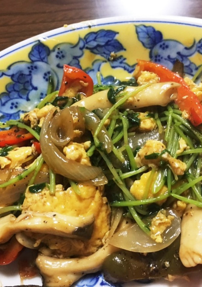 玉ねぎと豆苗の卵炒め-レシピのメイン写真