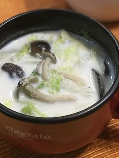 白菜とキノコの食べるミルクスープ*-レシピのメイン写真