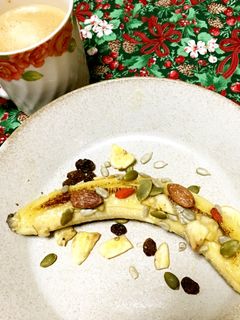 焼きバナナ、ナッツ&ドライフルーツ添え-レシピのメイン写真