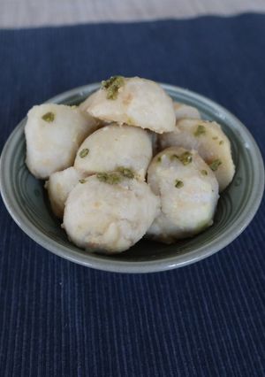 レンチン里芋で煮物風☆柚子胡椒で薄味でも満足！-レシピのメイン写真