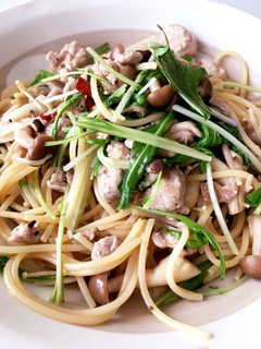 簡単!豚こま*きのこ*水菜の和風パスタ-レシピのメイン写真